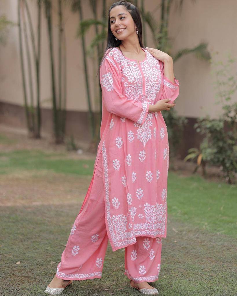 CHIKANKARI EXCLUSIVE KURTI_PENT PAIR DESIGN